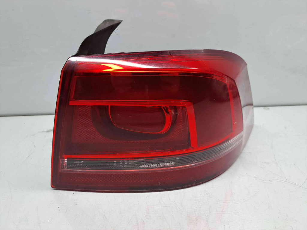 Stop aripa dreapta Volkswagen Passat B7 (362) [Fabr 2010-2014] 3AE945096F