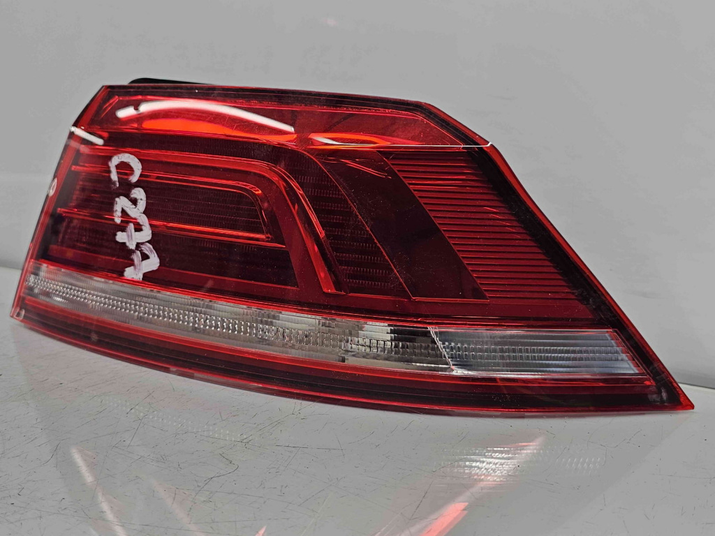 Stop aripa dreapta Volkswagen Passat B8 (3G2) [Fabr 2015-prezent] OEM