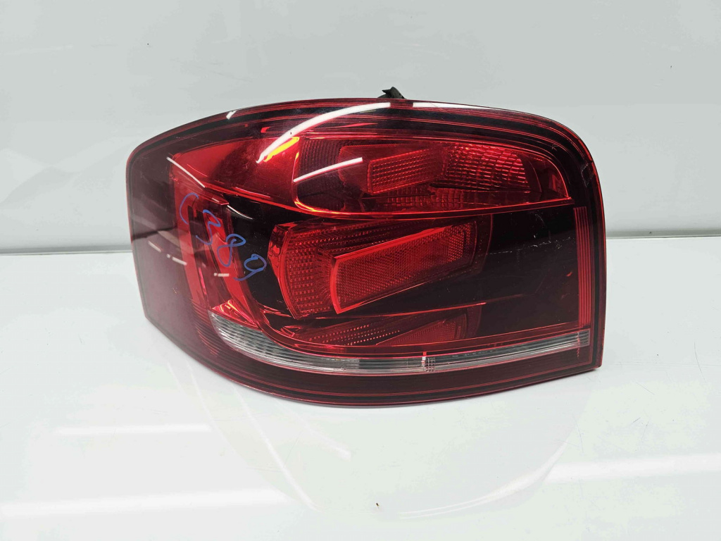 Stop aripa stanga Audi A3 (8P1) [Fabr 2003-2012] 8P3945095C
