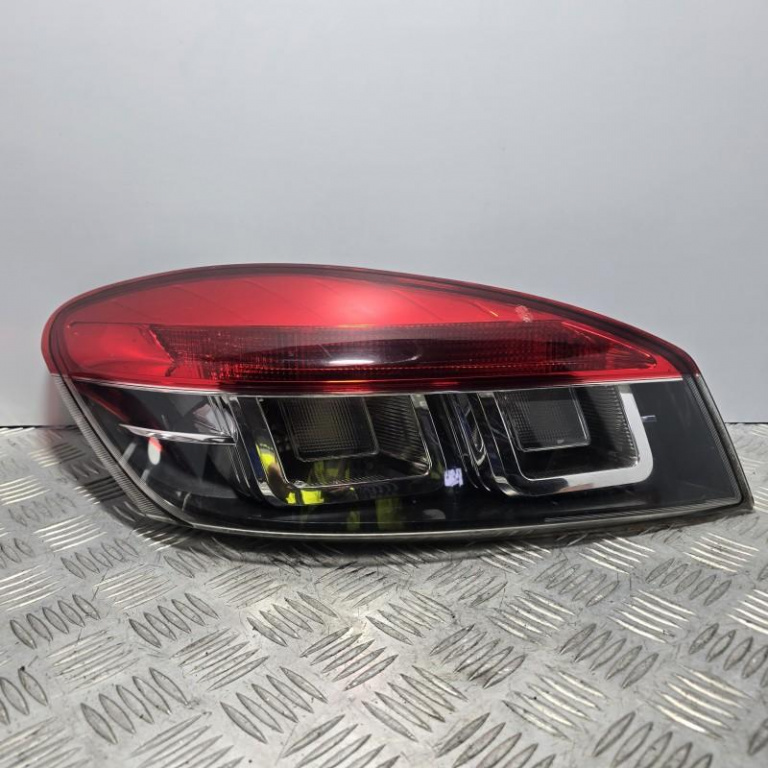 Stop aripa stanga GT RS Renault Megane 3 facelift 2012-2016 26555008R