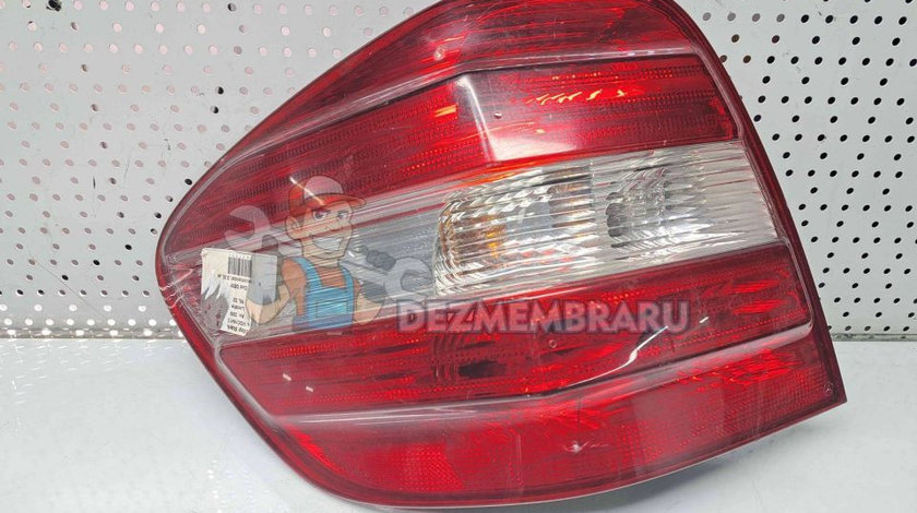 Stop aripa stanga Mercedes Clasa ML (W163) [Fabr 1998-2005] 404101L