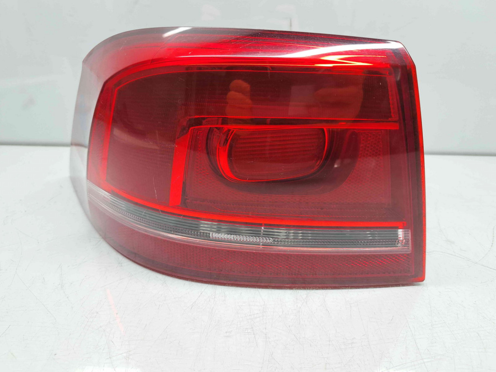 Stop aripa stanga Volkswagen Passat B7 (362) [Fabr 2010-2014] 3AE945095C
