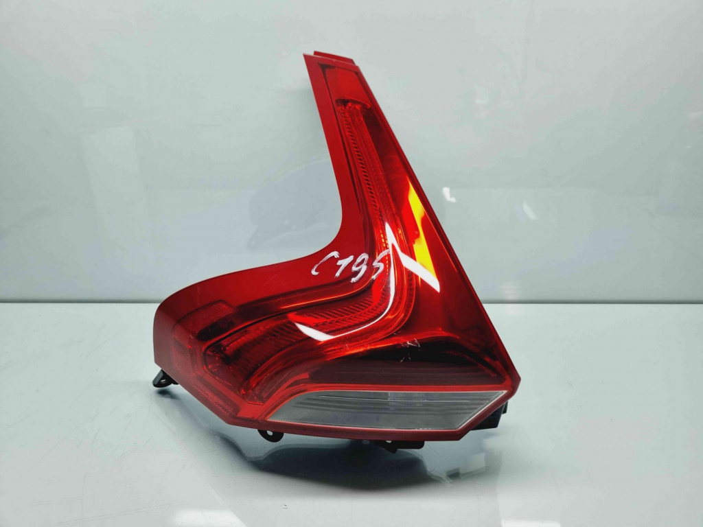 Stop aripa stanga Volvo V40 Rdesign [Fabr 2013-2019] 31395844