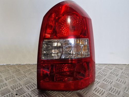 Stop cu soclu aripa dreapta Hyundai Tucson 2004-2010 HN8024153OE