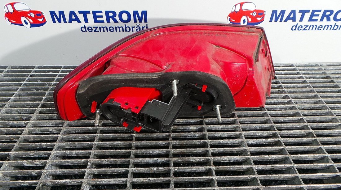 STOP DREAPTA ALFA ROMEO 159 159 - (2005 2008)