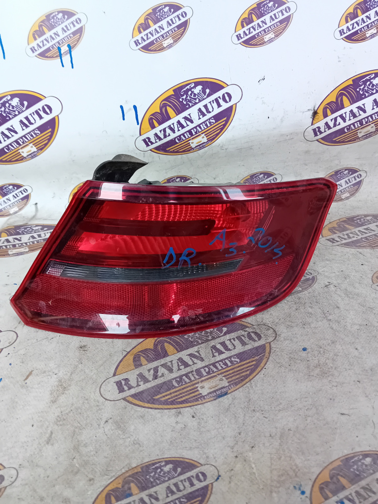 Stop dreapta aripa Audi A3 2014, 8V4945096C / BERLINA