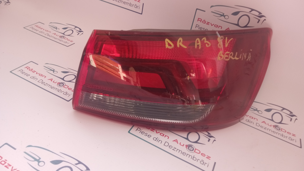 Stop dreapta aripa Audi A3 8V Berlina 2014, 8V5945096