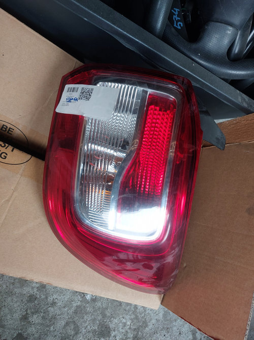 Stop dreapta aripa Dacia Logan 2014, 265554085R / BERLINA