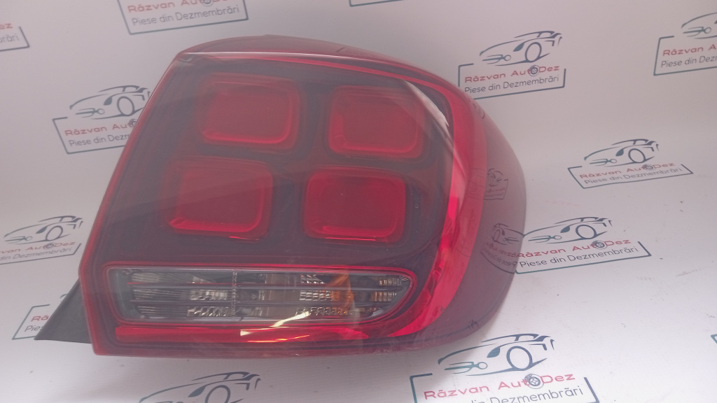 Stop dreapta aripa Dacia Sandero 2018, 265506147R