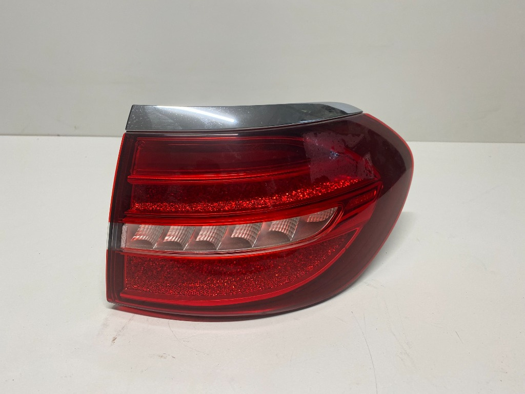 Stop dreapta aripa Mercedes E Class W213 Combi - A2139068800