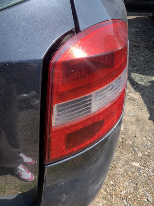 Stop dreapta aripa Renault Laguna 2.0 Motorina 2008, -