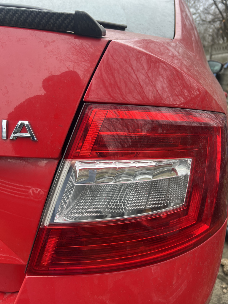 Stop dreapta aripa Skoda Octavia 3 1.6 Motorina 2014