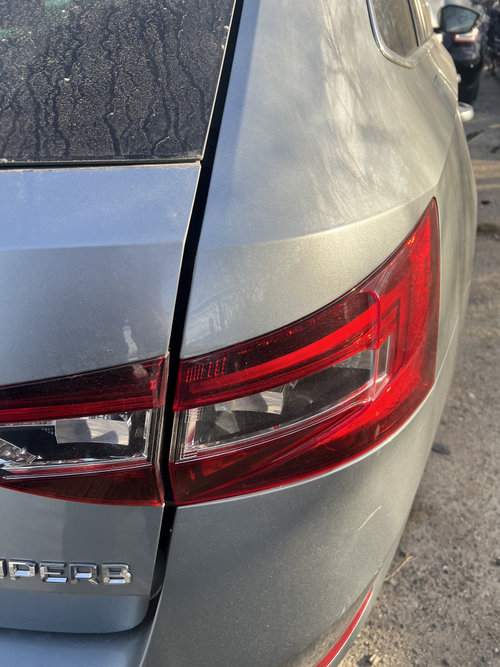 Stop dreapta aripa Skoda Superb 3 Break - Motorina 2018, 3V9945208