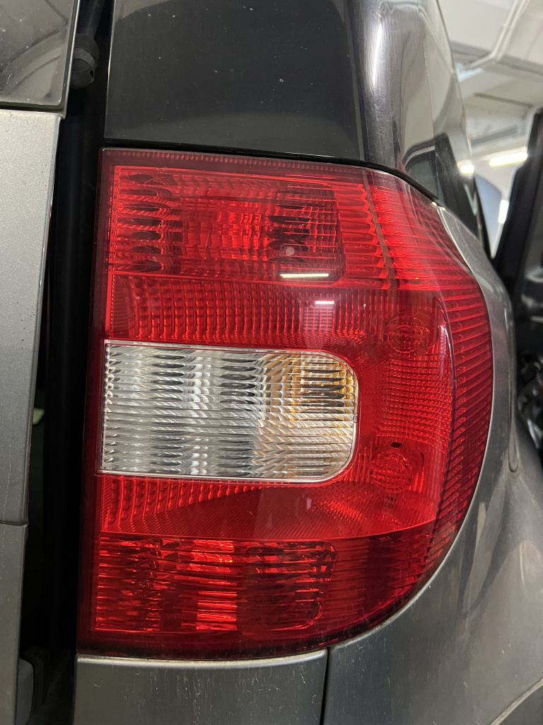Stop dreapta aripa Skoda Yeti 2.0 Motorina 2012, -
