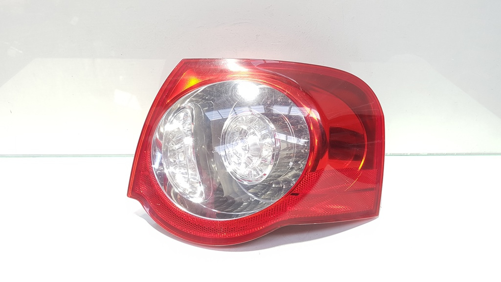 Stop dreapta aripa, Vw Passat Variant (3C5) (id:374590)