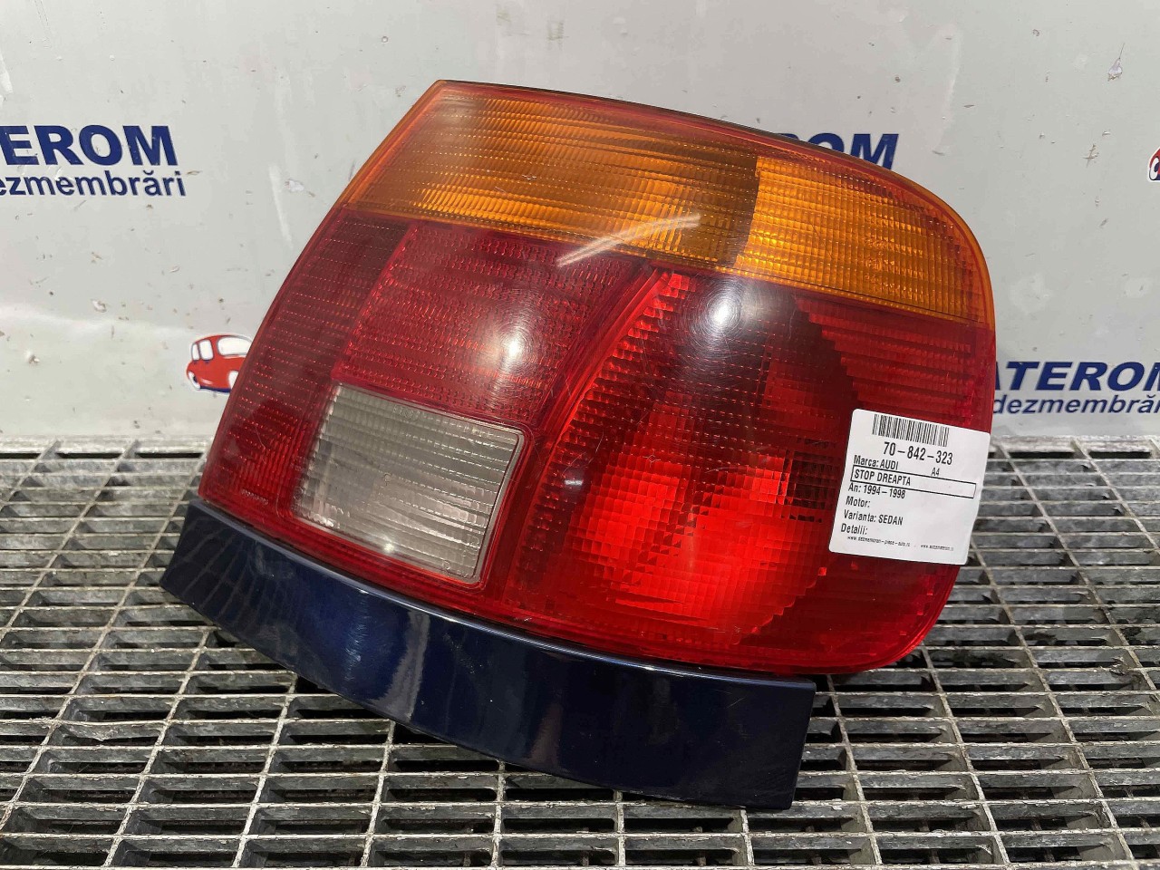 STOP DREAPTA AUDI A4 A4 - - (1994 1998)