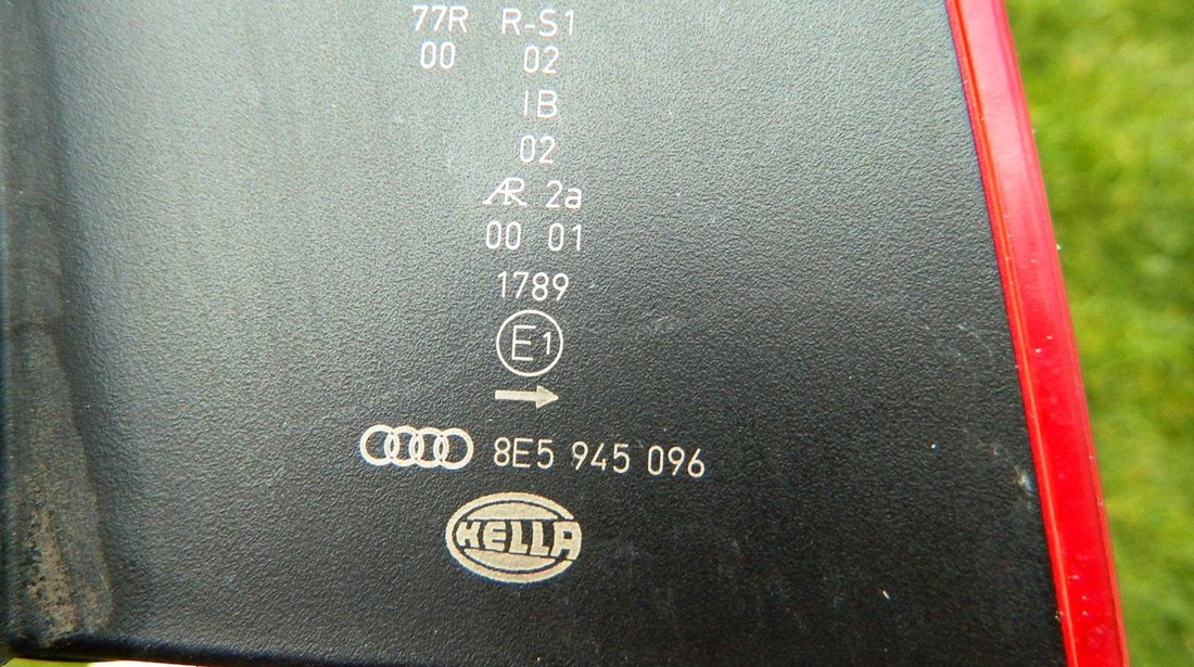 Stop dreapta Audi A4 B7 model 2005 2008 Cod 8E5945096