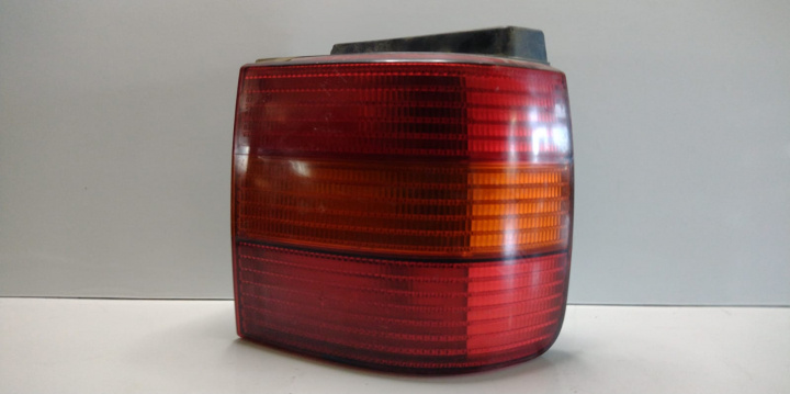 Stop dreapta berlina 3A9945112 / 3A0 945 112 / 1EL24701402 Volkswagen VW Passat B4 [1993 - 1997]