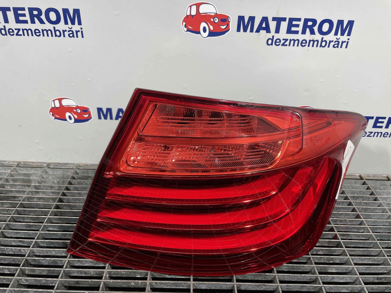 STOP DREAPTA BMW SERIA 5 F 10 - - (2014 2017)