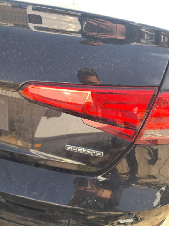 Stop dreapta capota portbagaj AUDI A4 B9 sedan an 2017