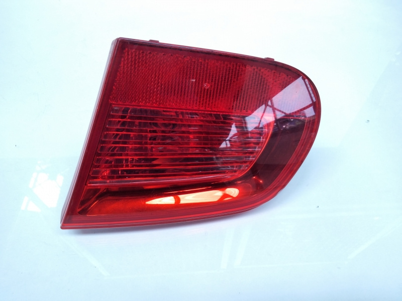 Stop dreapta capota spate, cod 1Q0545094, Vw Eos (1F7, 1F8) (id:405218)