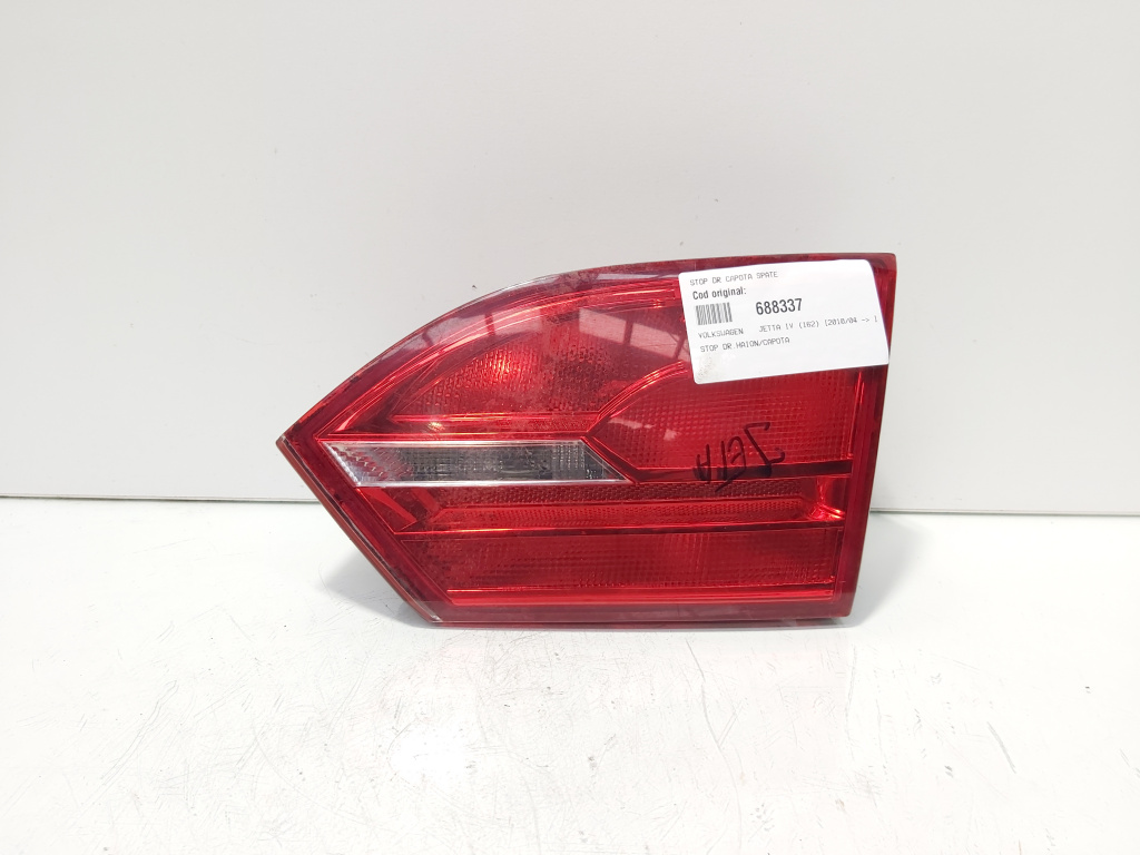 Stop dreapta capota spate, Vw Jetta 4 (6Z) (id:688337)