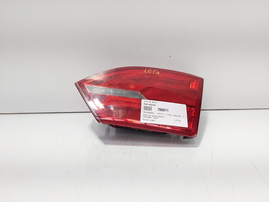 Stop dreapta capota spate, VW Jetta 4 (6Z) (id:700071)