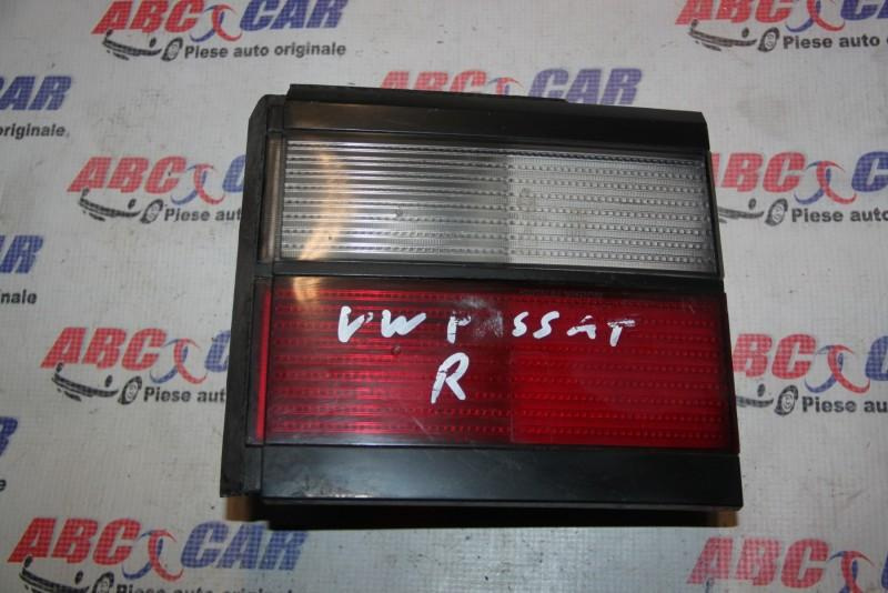 Stop dreapta capota Volkswagen Passat 1979-1989 333945108
