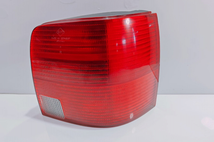 Stop Dreapta cu defect 3B9945096G Volkswagen VW Passat B5 [1996 - 2000]