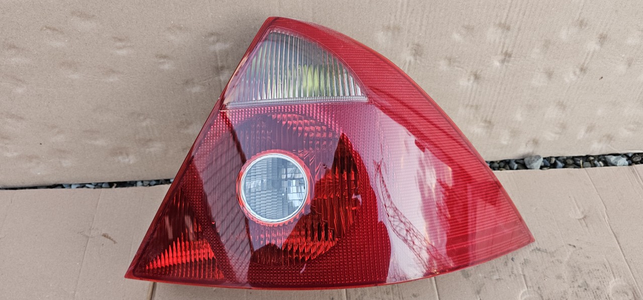 Stop dreapta Ford Mondeo Mk3 2003 2004 2005 2006