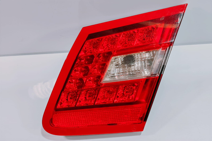 Stop dreapta haion A2129060258 Mercedes-Benz E-Class W212 [2009 - 2013]