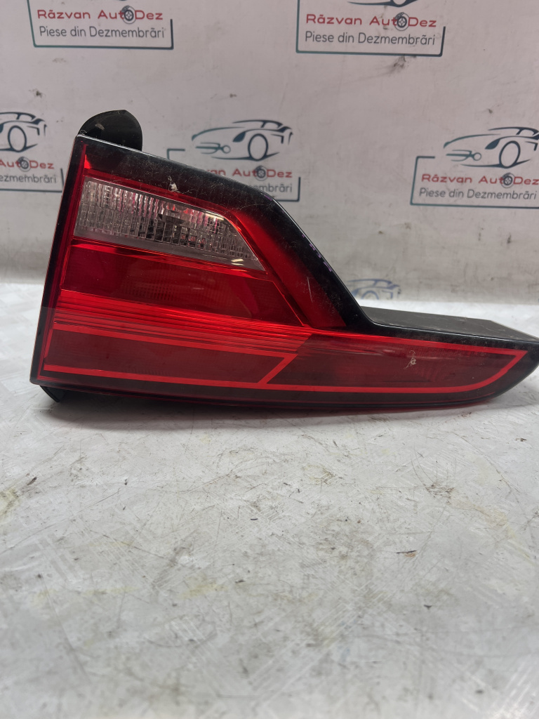 Stop dreapta haion Audi A4 B9 - Motorina 2018, 8W9945076A