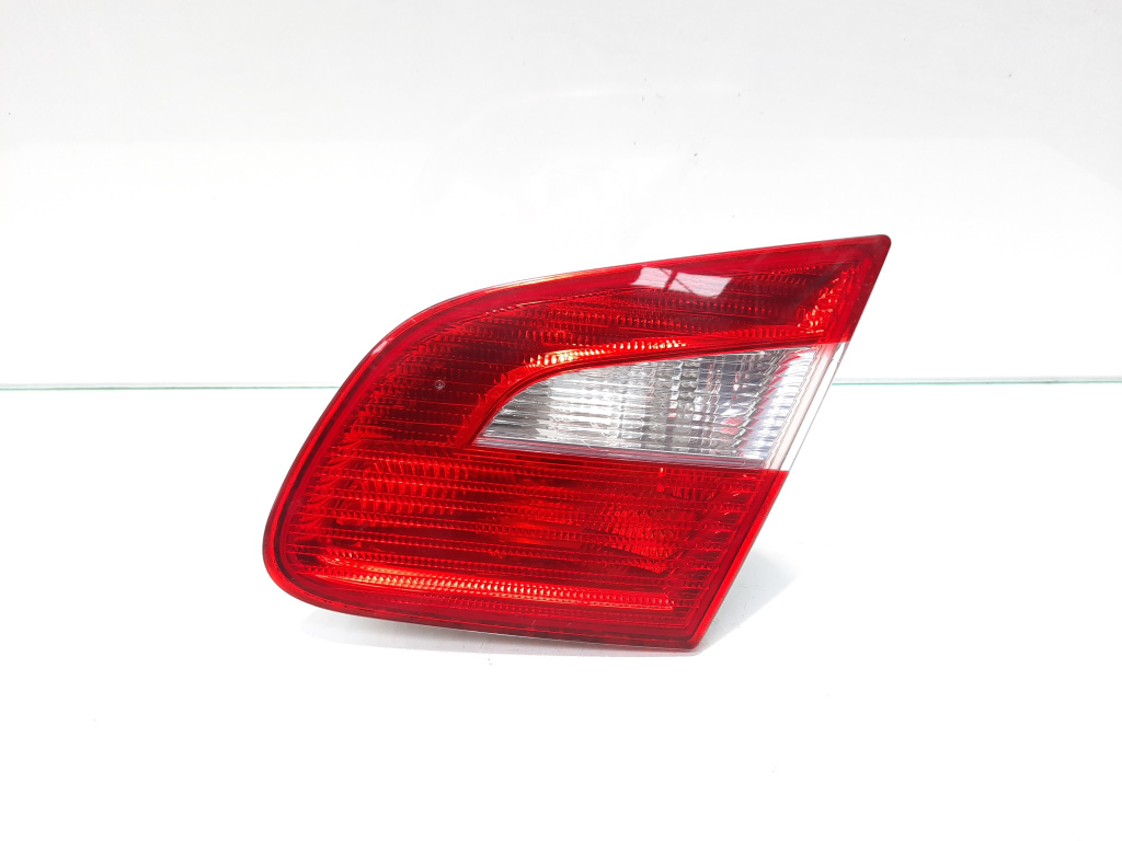 Stop dreapta haion, cod 3T5945094, Skoda Superb II (3T4) (id:466997)