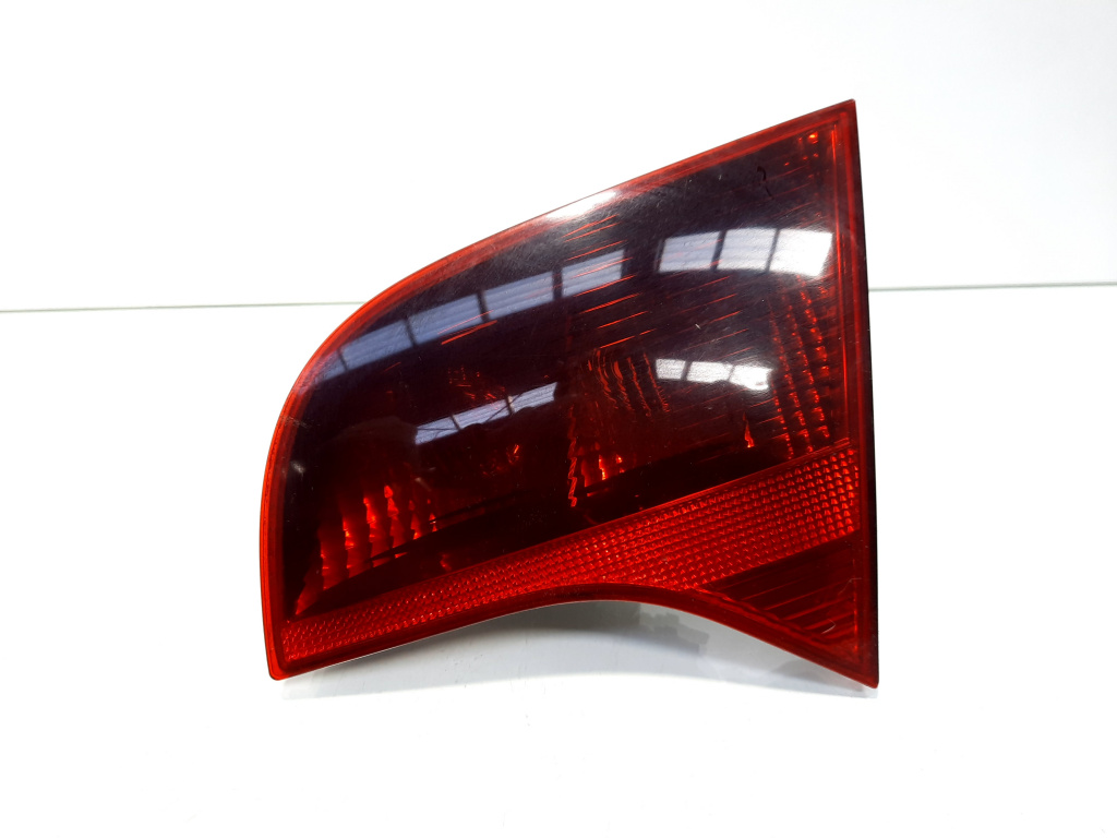 Stop dreapta haion, cod 8E9945094A, Audi A4 Avant (8ED, B7) (id:521866)