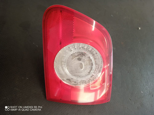 Stop dreapta haion cu led un mic defect , Volkswagen VW Passat B6 ,2005 - 2010 COD -3c9945094