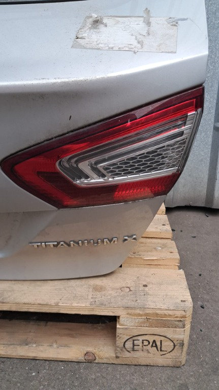 Stop dreapta haion Ford Mondeo Mk4 facelift an 2011 sedan