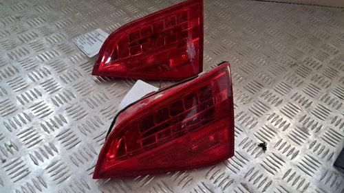 Stop dreapta haion led Audi A4 B8 2.0 TDI combi an 2011 cod 8K9945094B