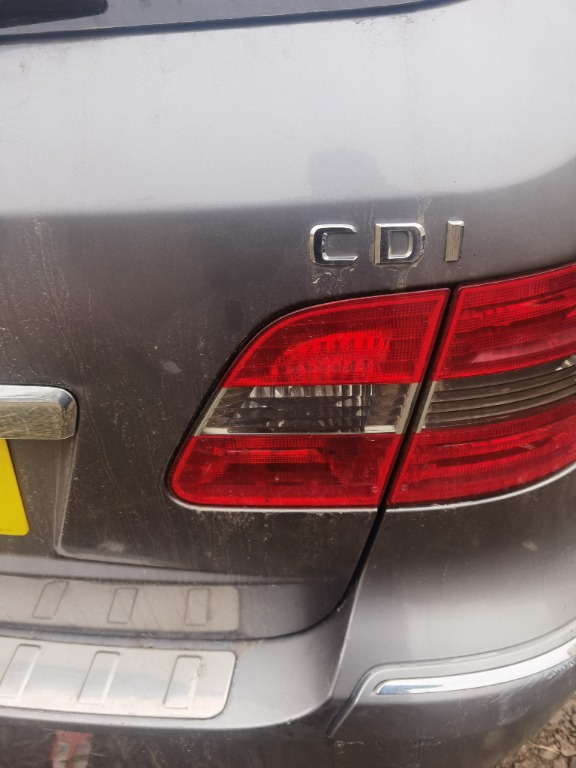 Stop dreapta haion mercedes b class w245
