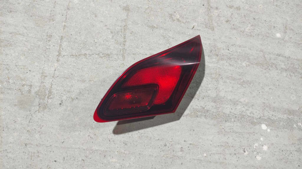 Stop dreapta haion Opel Astra J Hatchback an fab. 2009 - 2015
