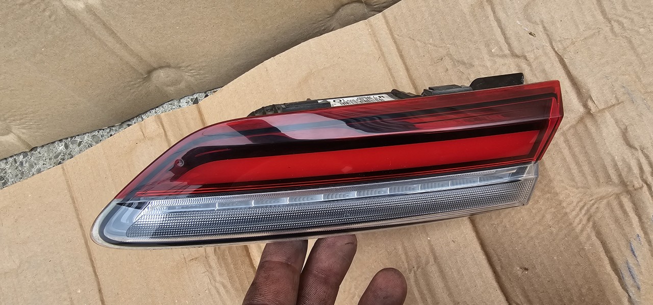 Stop dreapta haion Skoda Karoq Facelift 2022 2023 2024