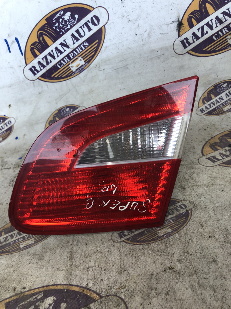 Stop dreapta haion Skoda Superb 2 2010, 3T5945094