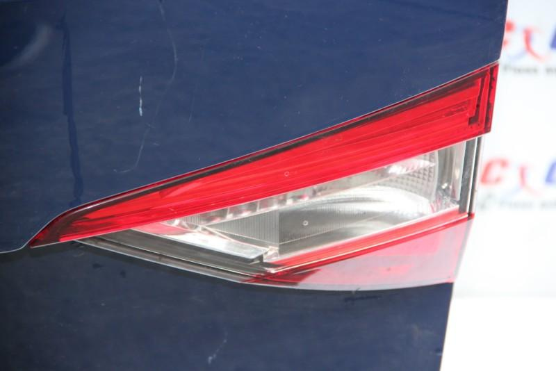 Stop dreapta haion Skoda Superb III 2015-2019
