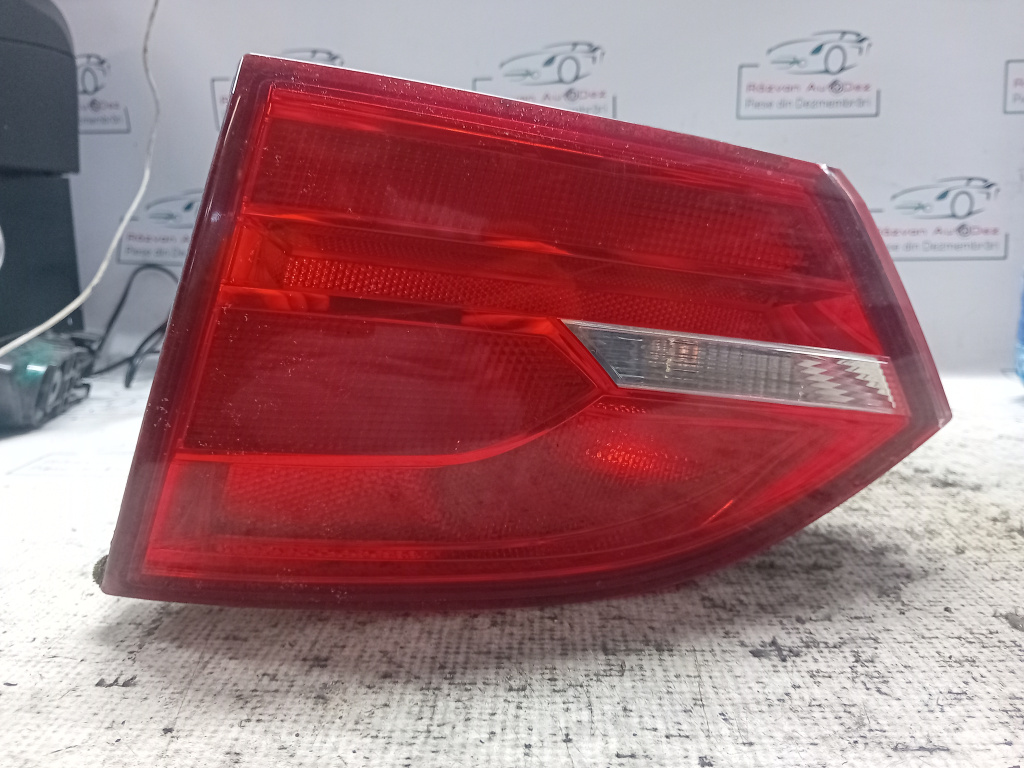 Stop dreapta haion Volkswagen Jetta 2012, 5C6945260