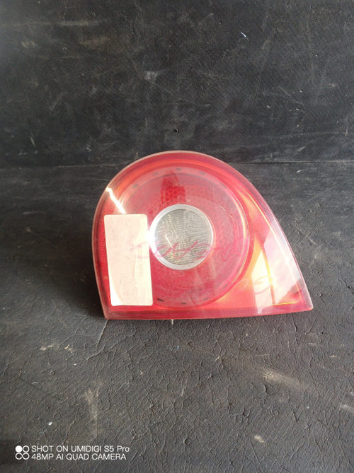 Stop dreapta haion , VW Golf V COD -1K6945108C