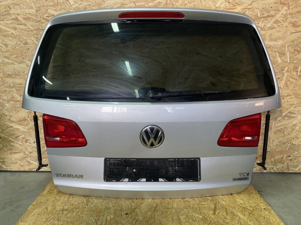 Stop dreapta haion VW Touran 2014 monovolum 2014 (Cod intern: 15412)