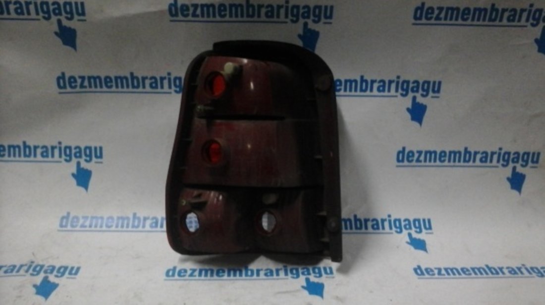 Stop dreapta Kia Carnival Ii (2001-)