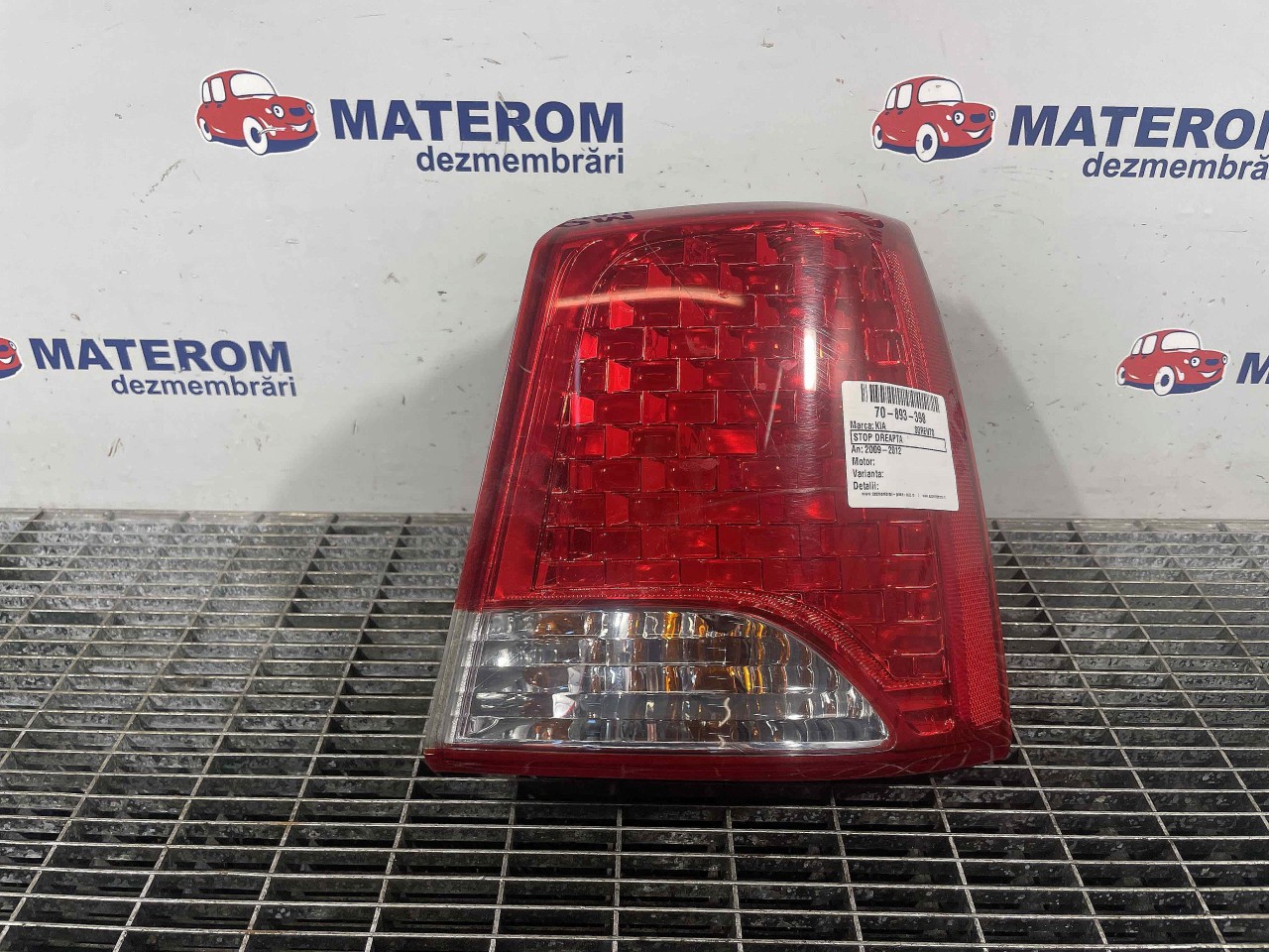 STOP DREAPTA KIA SORENTO SORENTO - - (2009 2012)