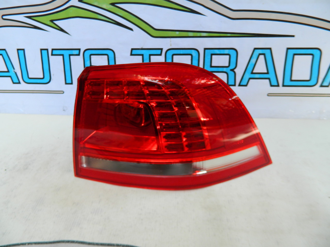 Stop dreapta  led VW Touareg (7P) model 2010-2018 cod 7P6945208