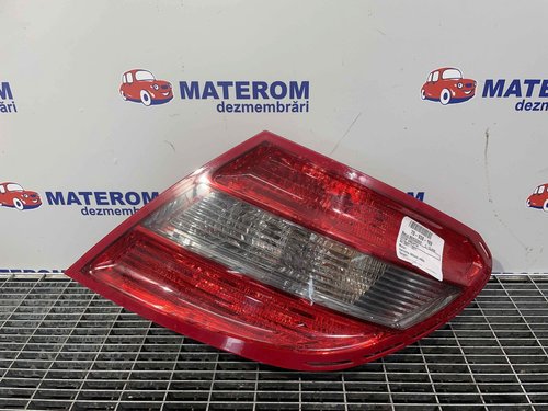 STOP DREAPTA MERCEDES C-CLASS - - (2007 2011)