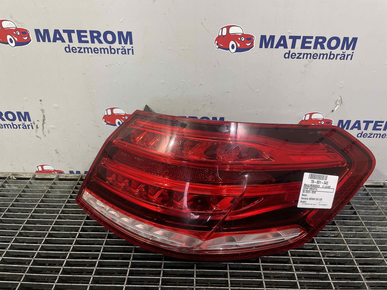 STOP DREAPTA MERCEDES E-CLASS E-CLASS - - (2013 2016)